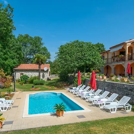 Casa Martina Villa Sumber